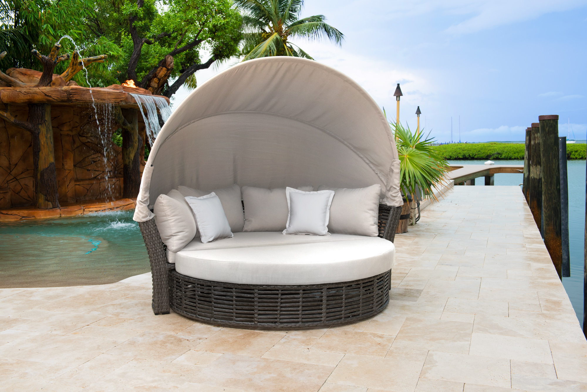 Featured image for “Sunbrella Information: Exploring Its Properties and Performance for Outdoor Living”